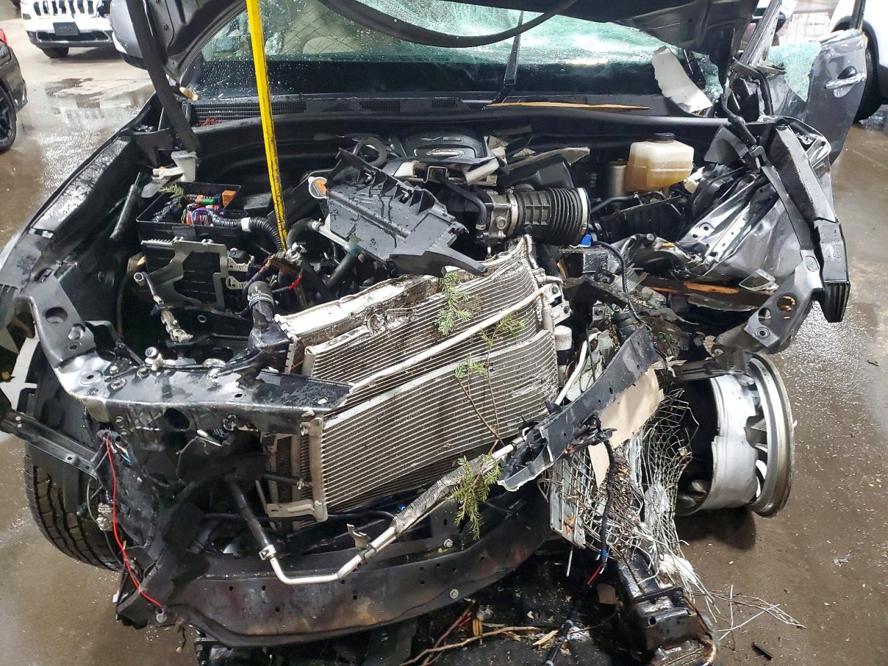 Nissan Armada Sv