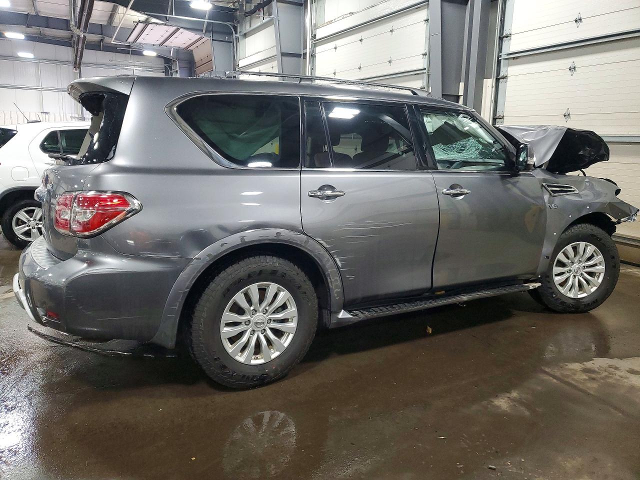 Nissan Armada Sv