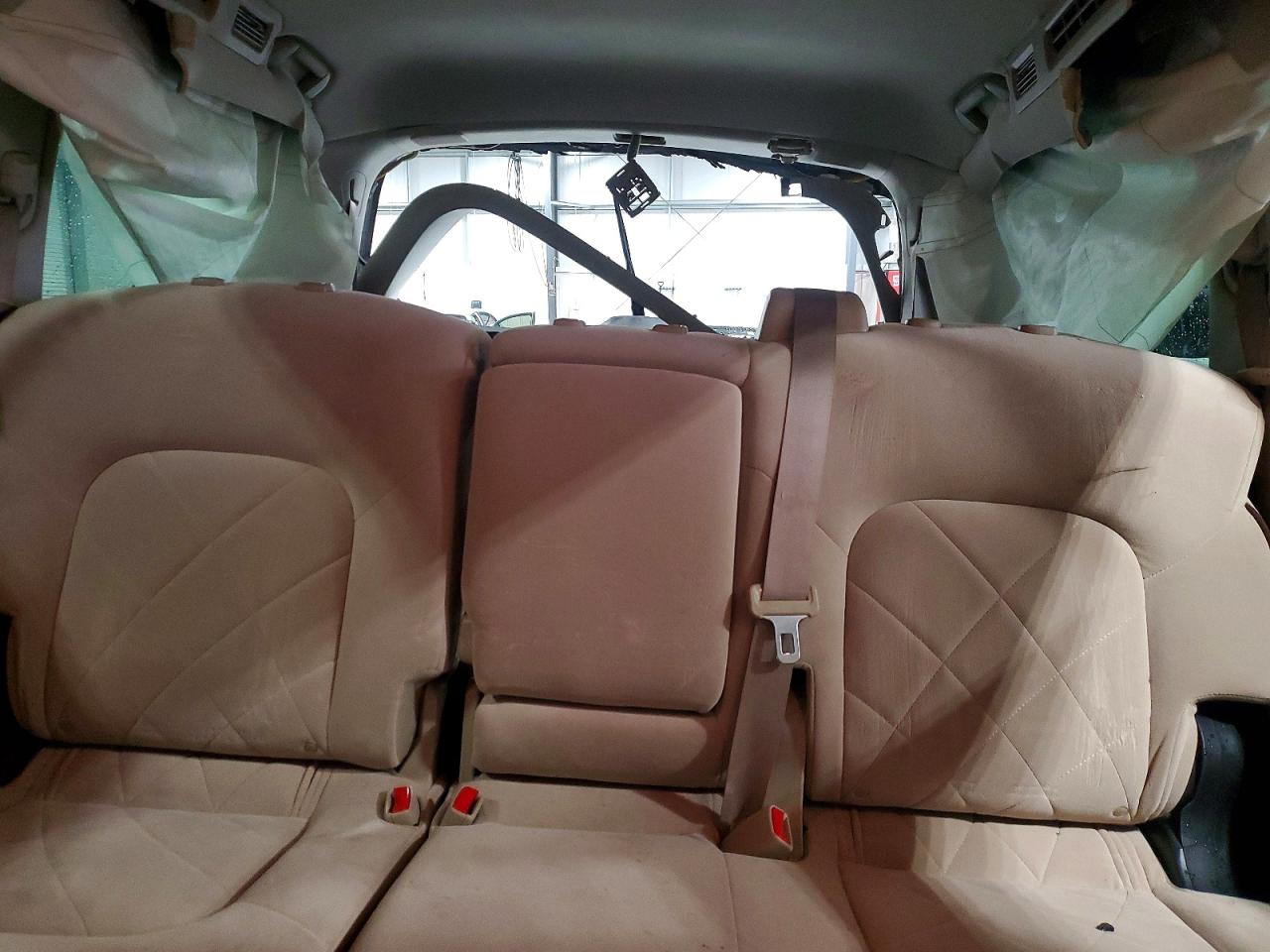 Nissan Armada Sv