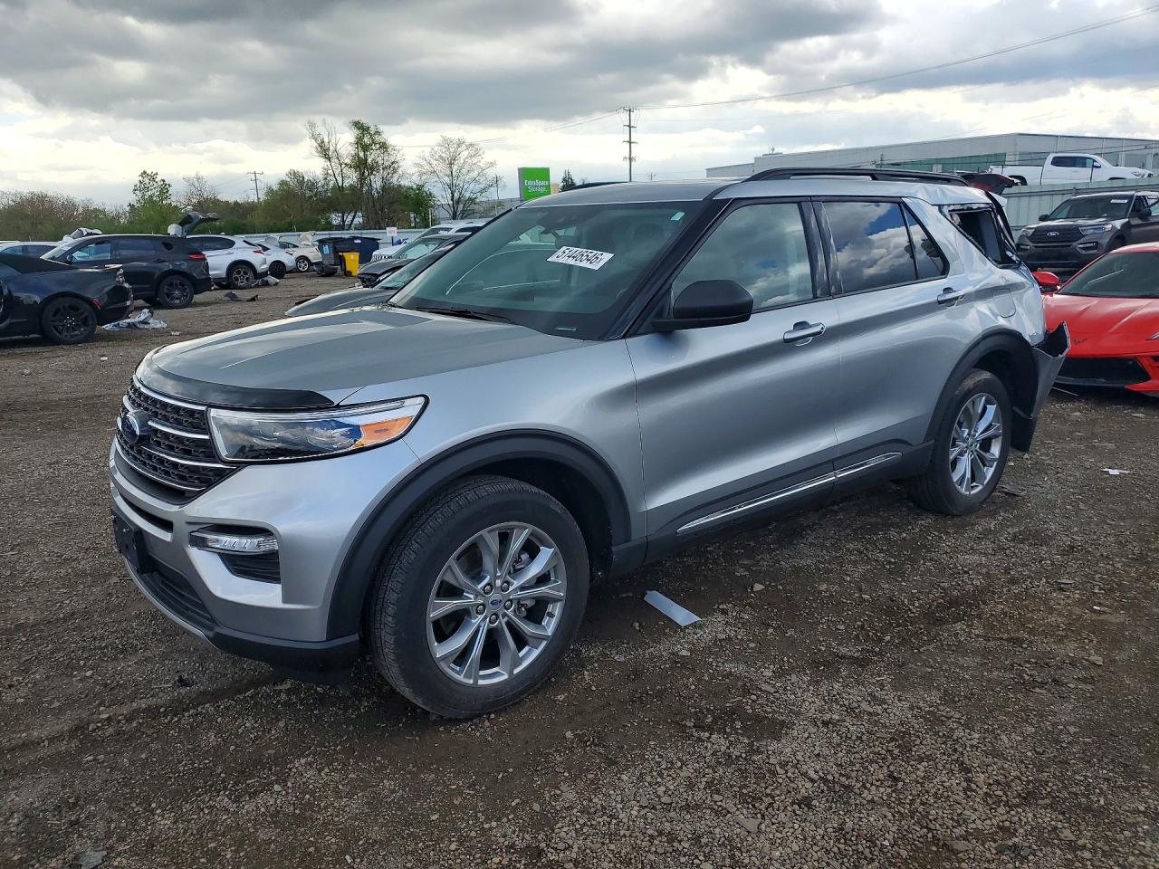 Salvage Ford Explorer Image