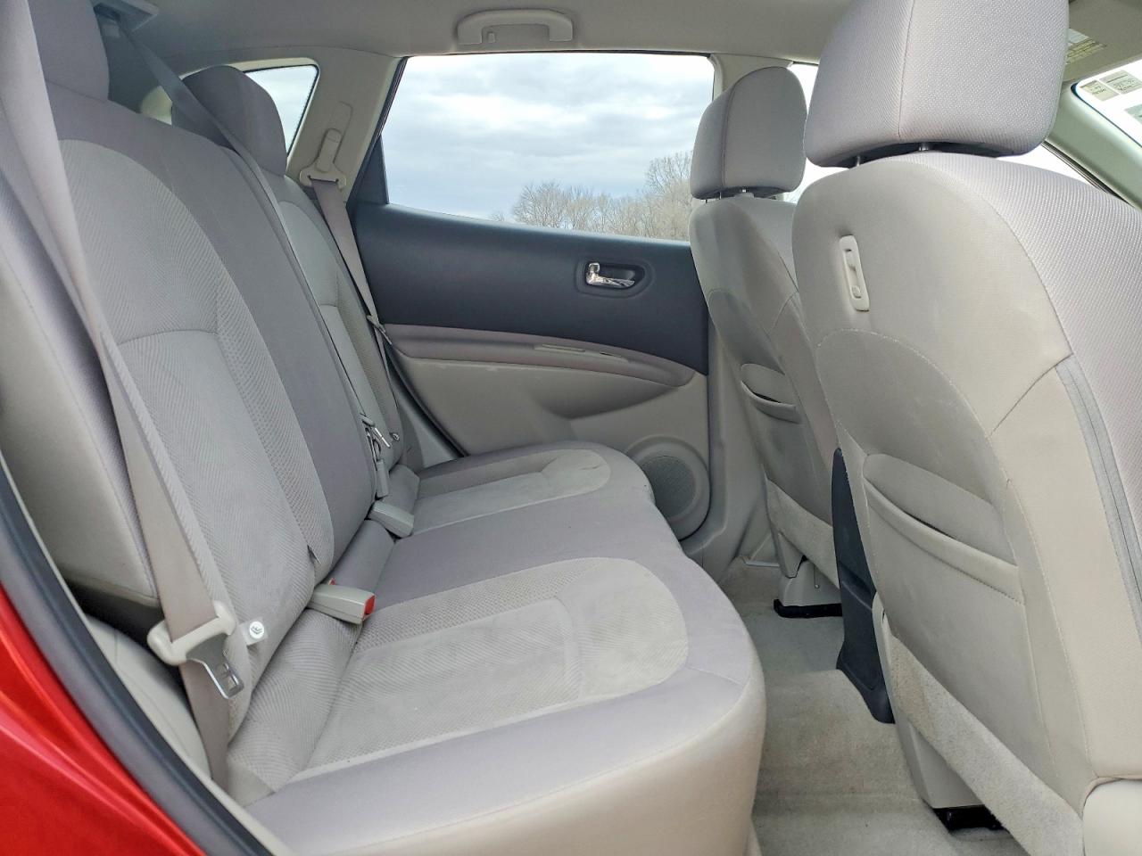 Nissan Rogue S
