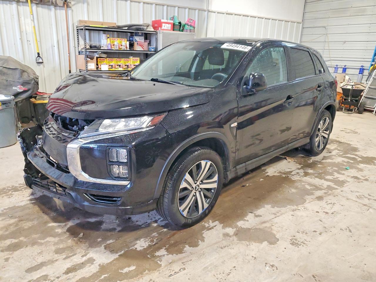 Salvage Mitsubishi Outlander Image
