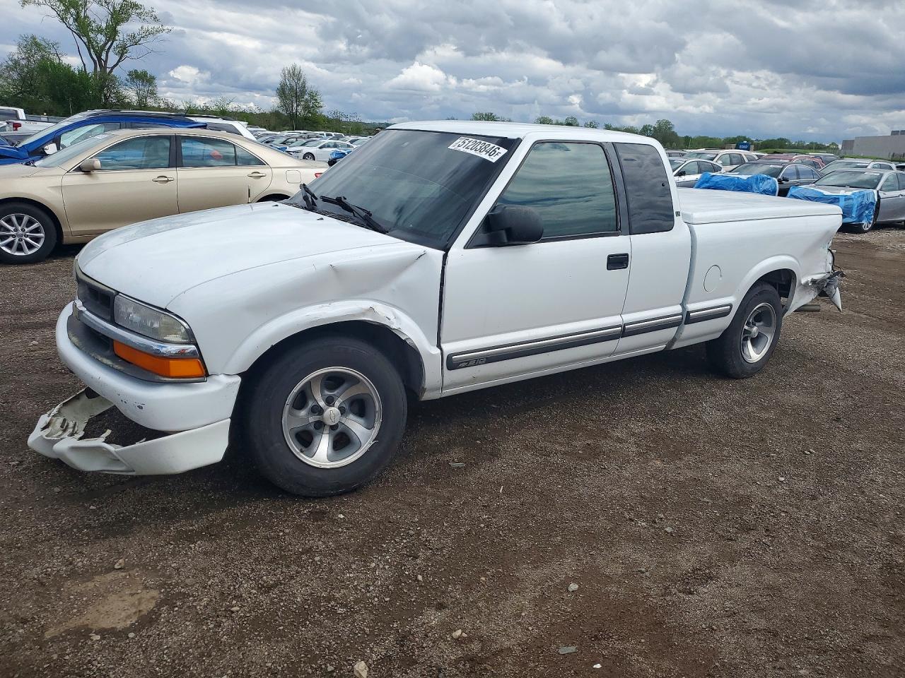 Salvage Chevrolet S-10 Image