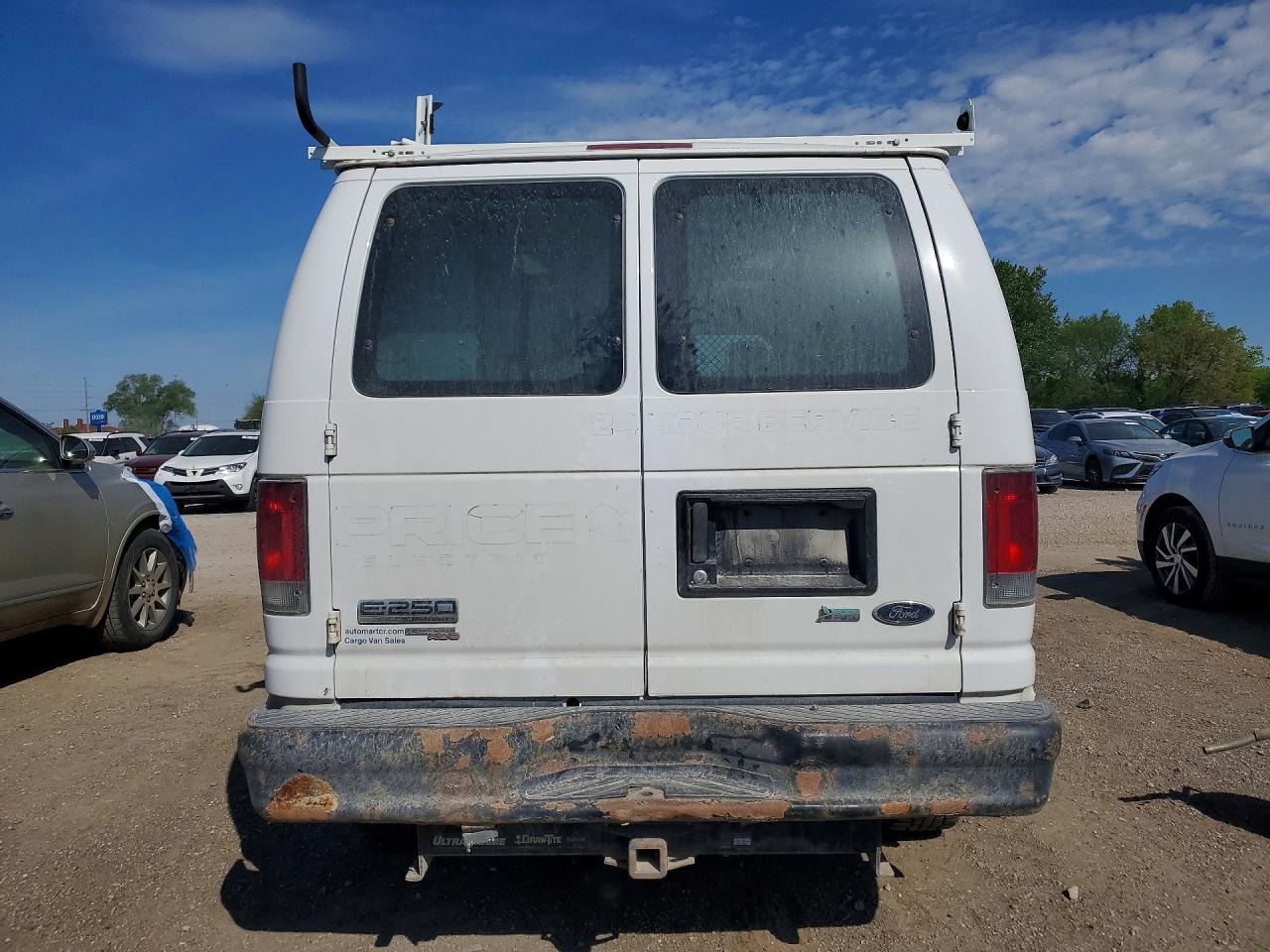 Ford Econoline E250 Van