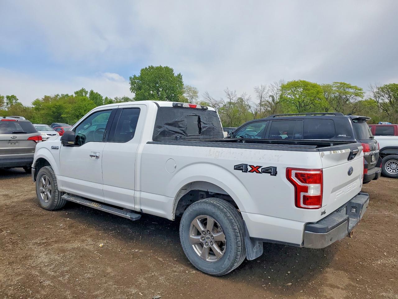 Ford F-150 Super Cab