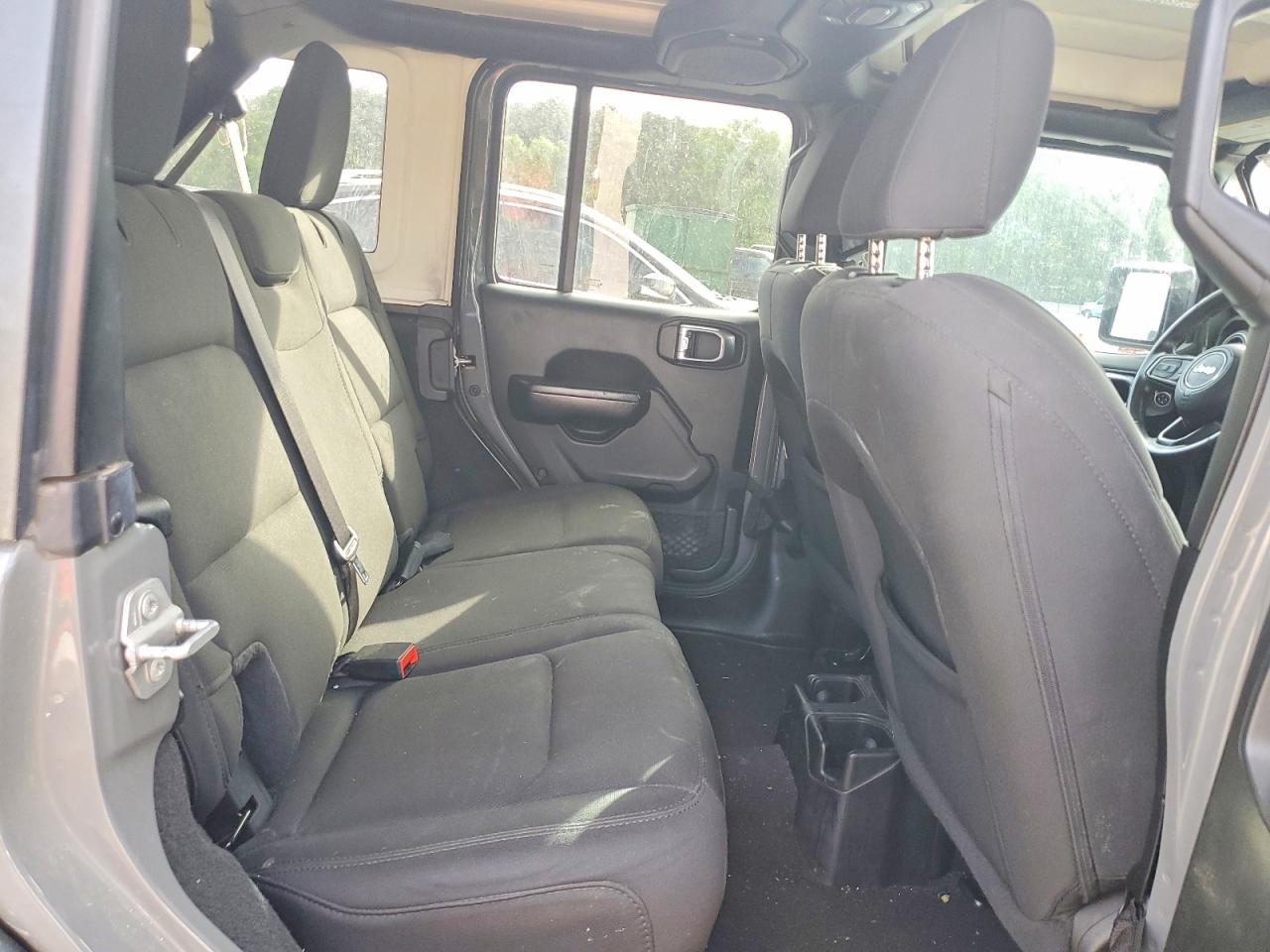 Jeep Wrangler Sport