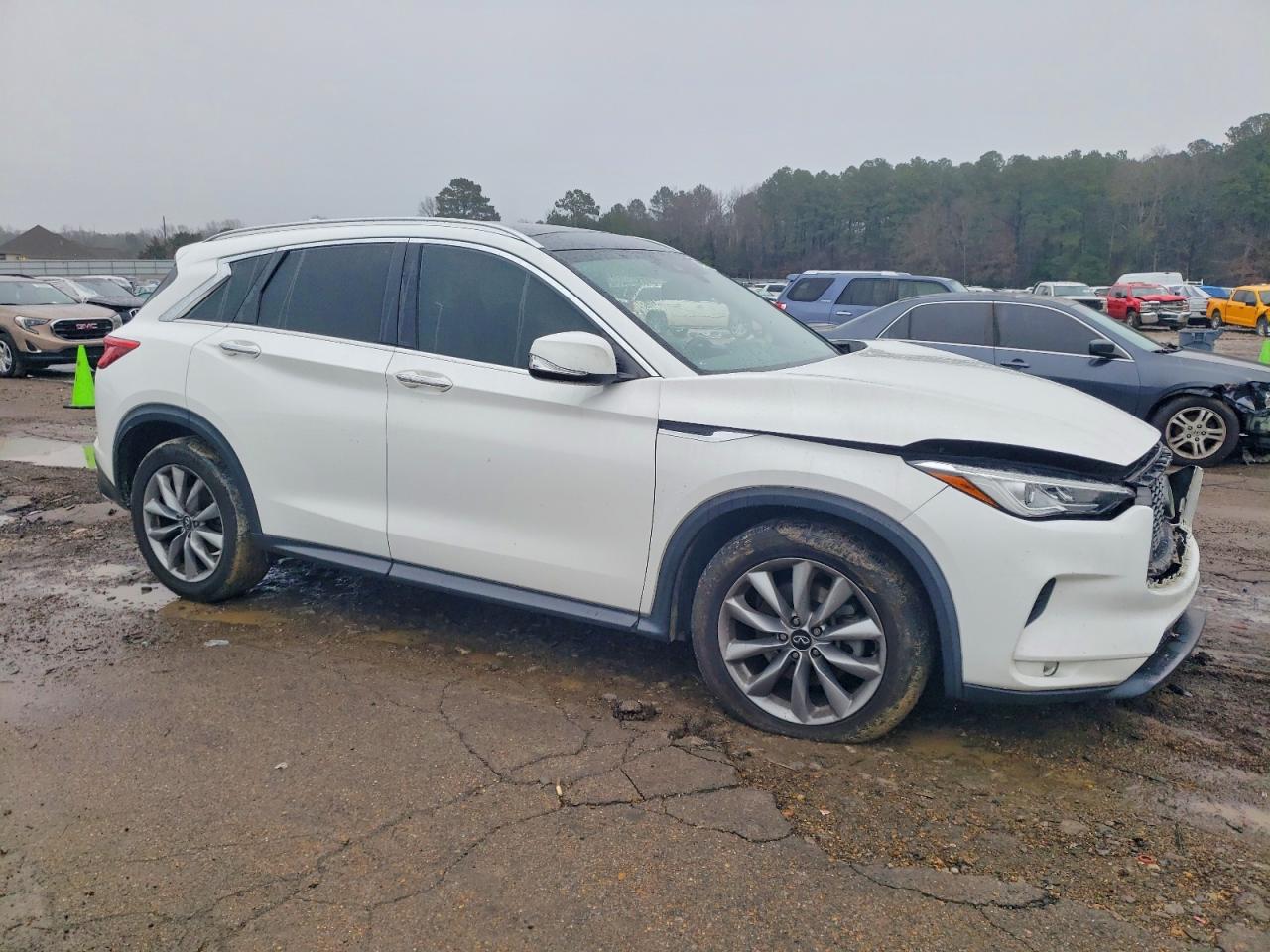 INFINITI Qx Luxe