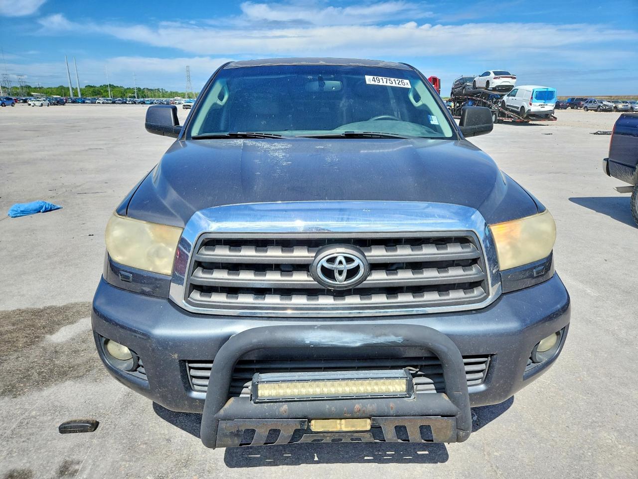 Toyota Sequoia Sr5