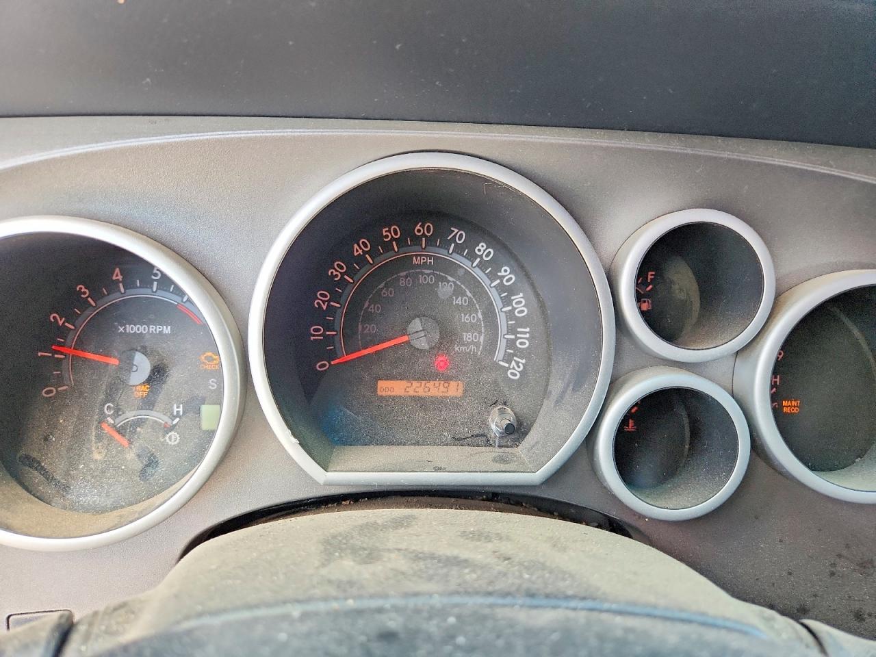 Toyota Sequoia Sr5