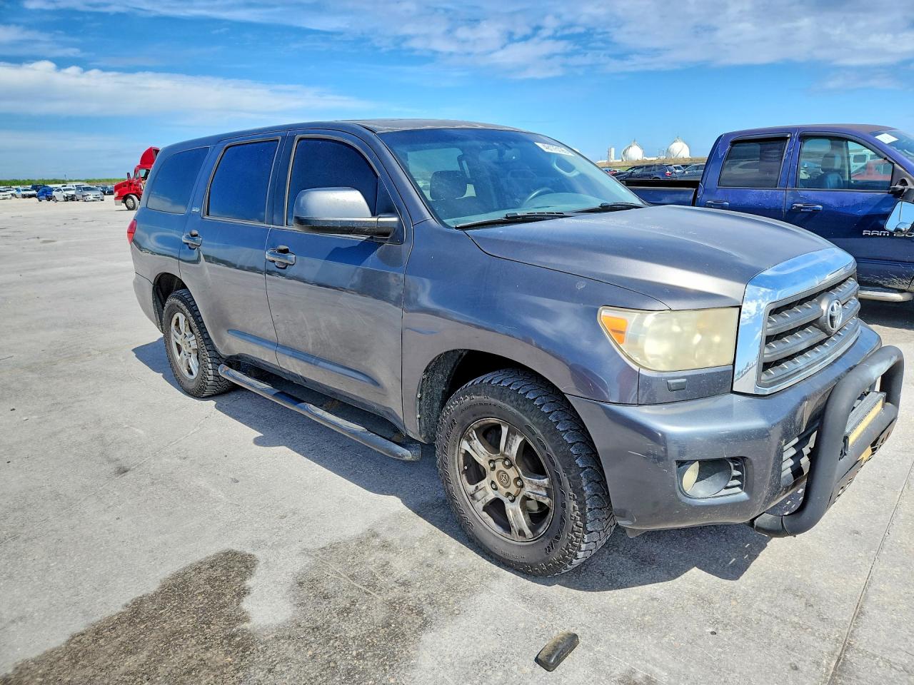 Toyota Sequoia Sr5