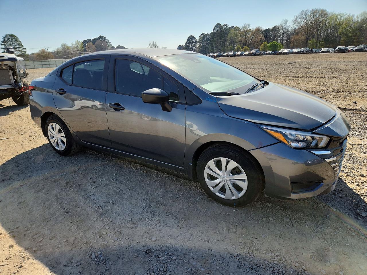 Nissan Versa S