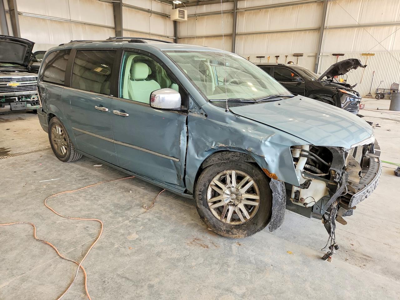 Chrysler Minivan Limited
