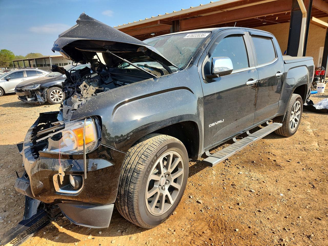 Salvage GMC Canyon Image