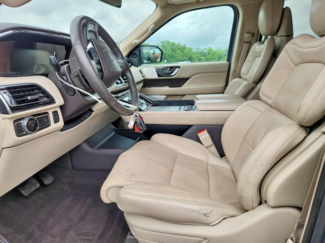 Lincoln Navigator Reserve