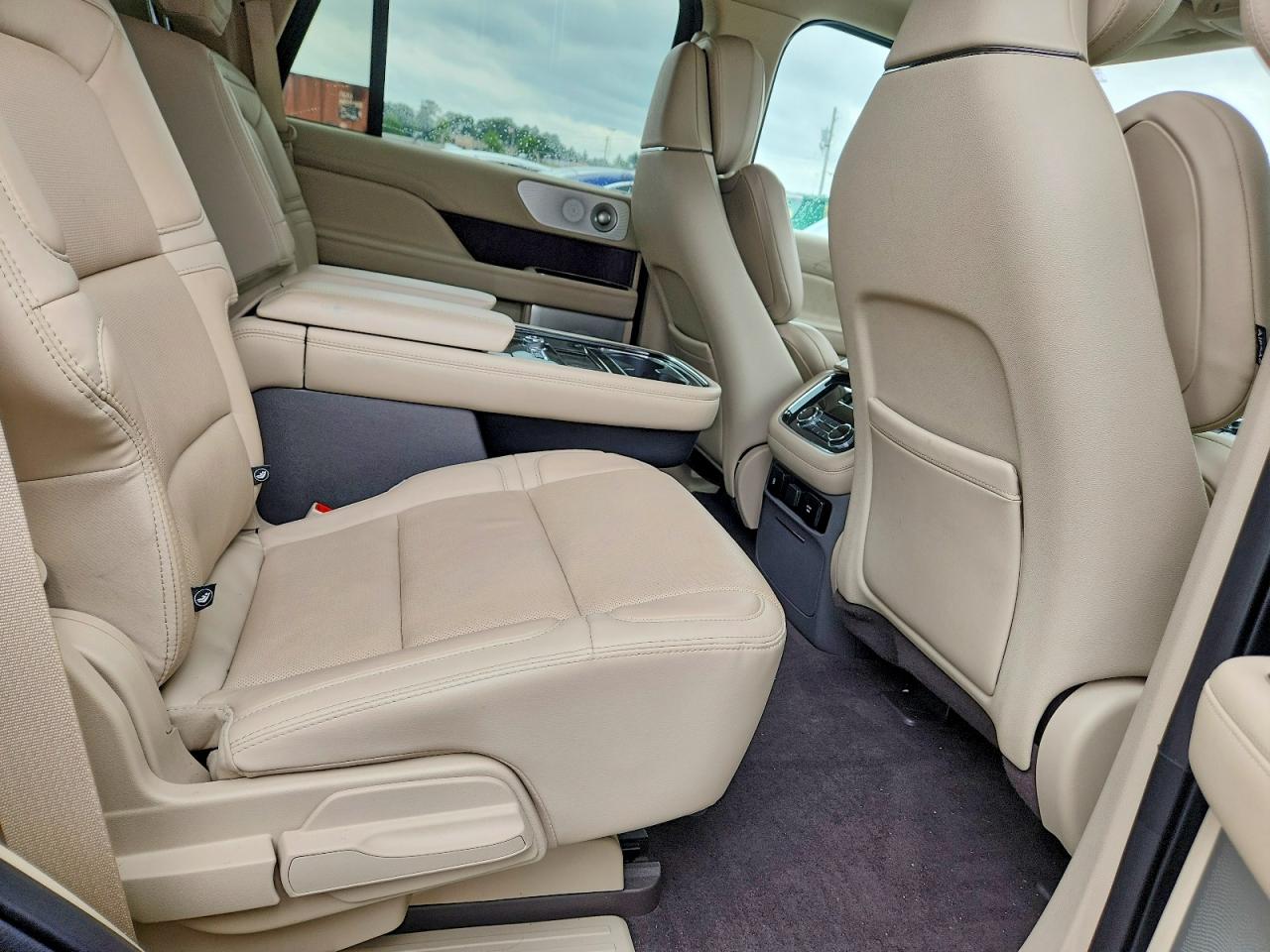Lincoln Navigator Reserve