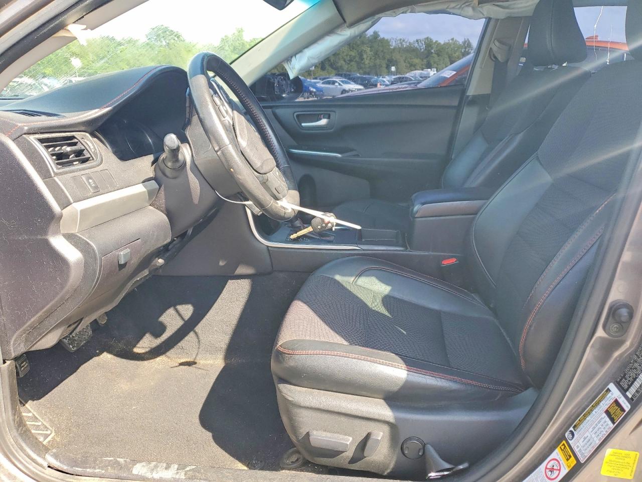 Toyota Camry Se