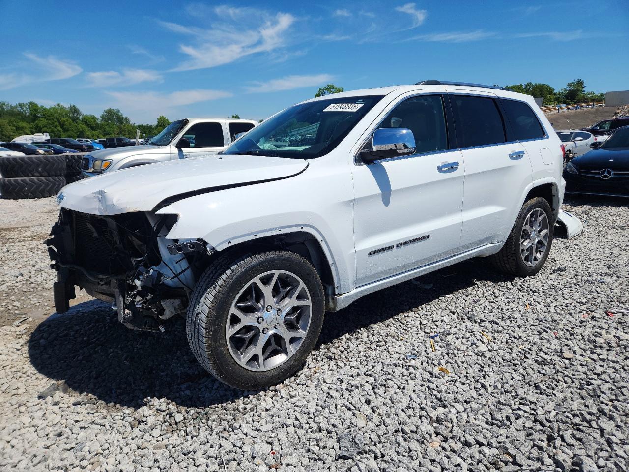 Salvage Jeep Cherokee Image