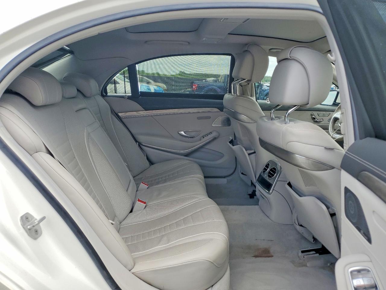 Mercedes-Benz S-Class 550 4matic