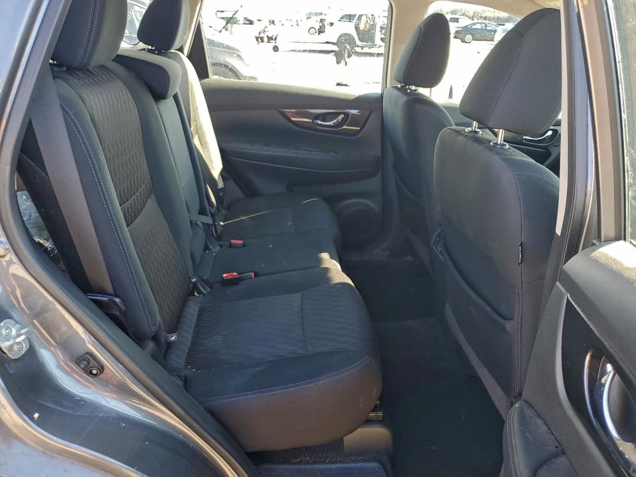 Nissan Rogue S