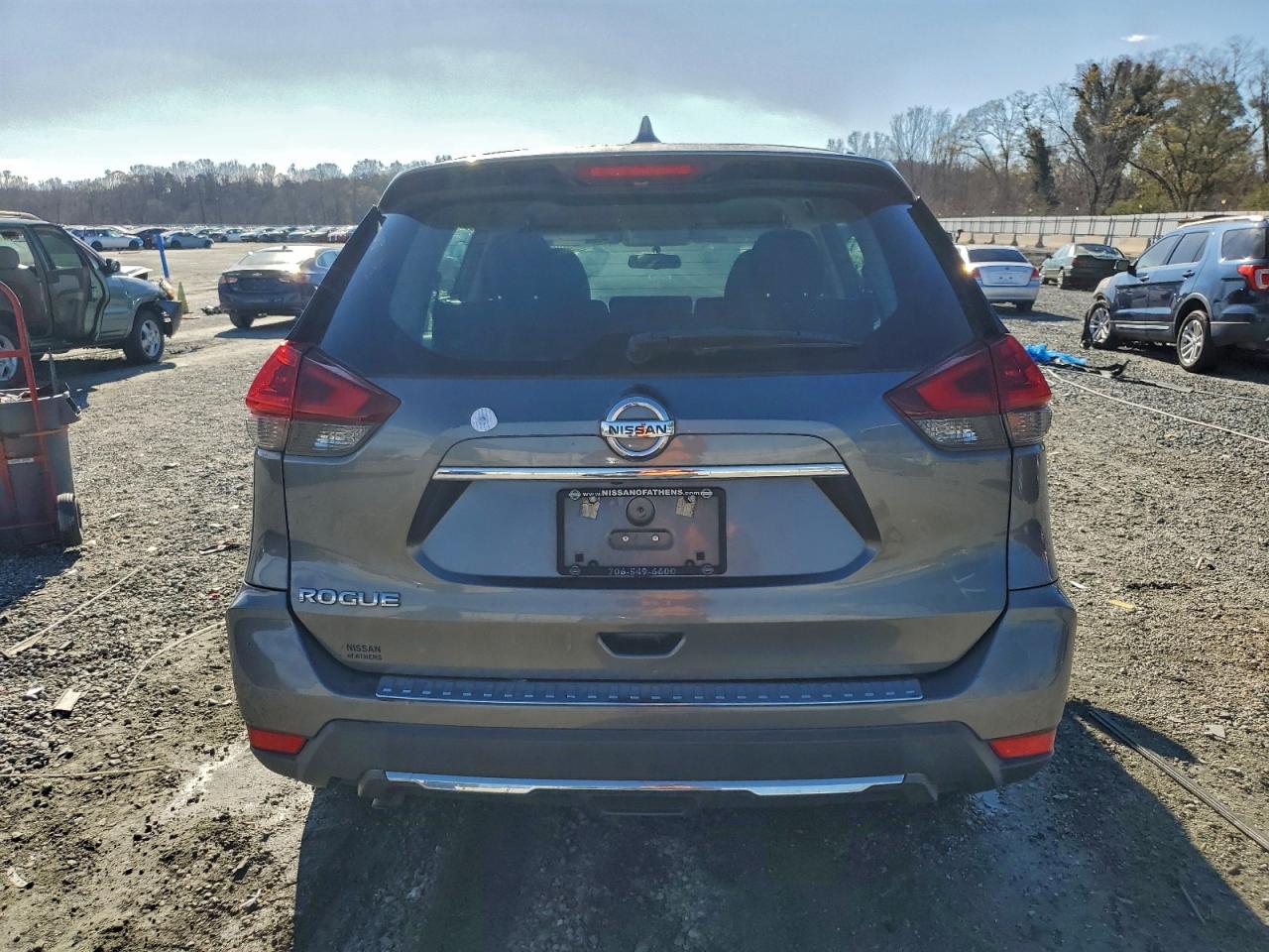 Nissan Rogue S