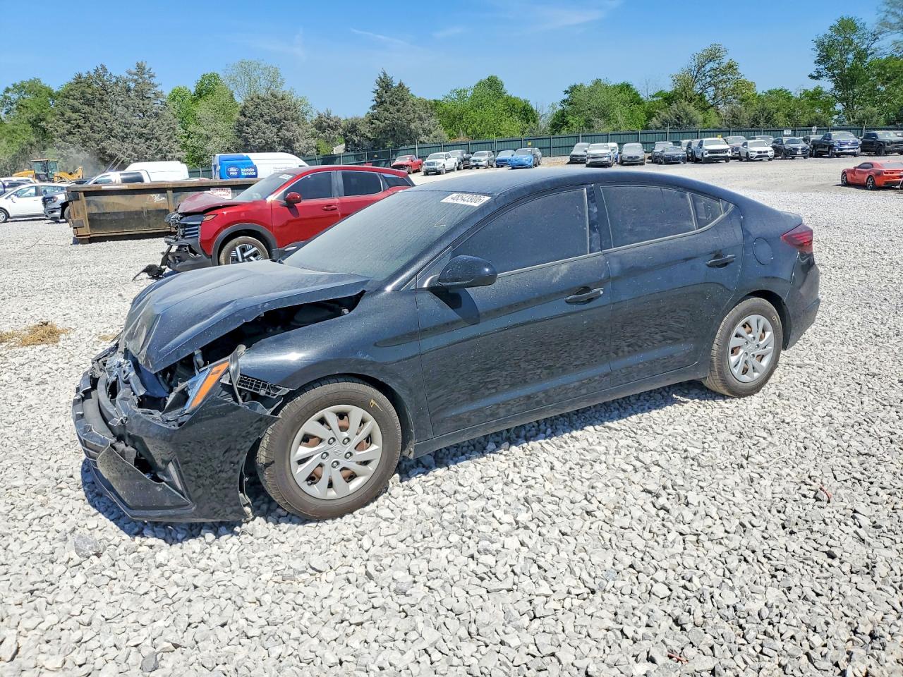 Salvage Hyundai ELANTRA Image
