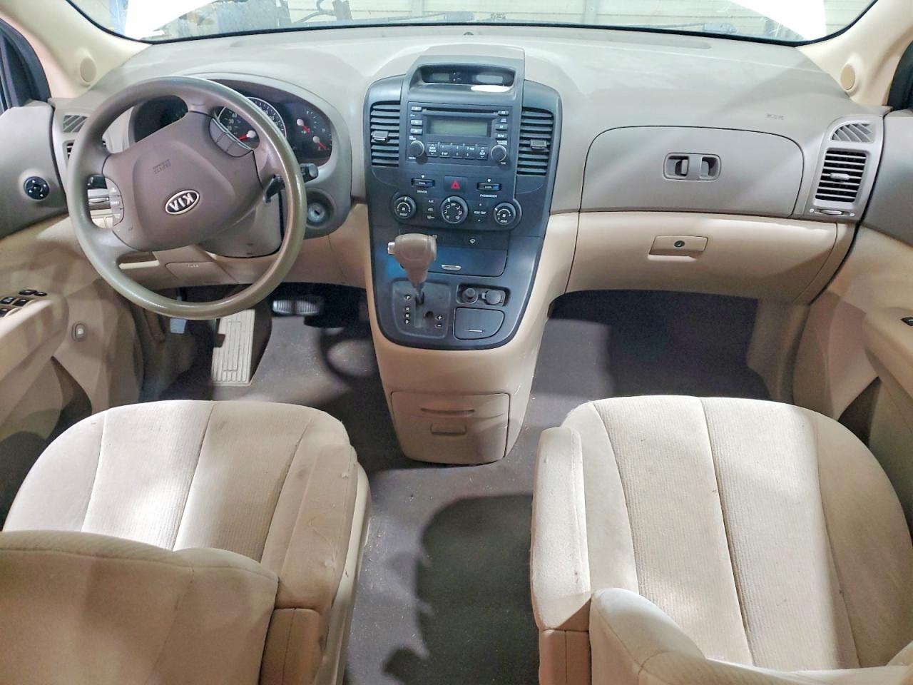 Kia Sedona Lx