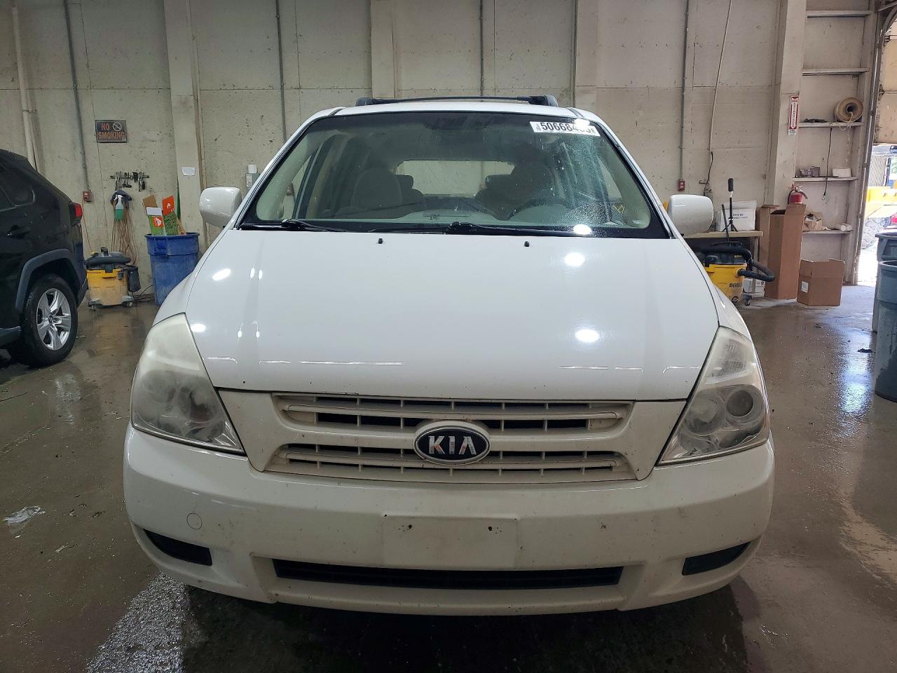 Kia Sedona Lx