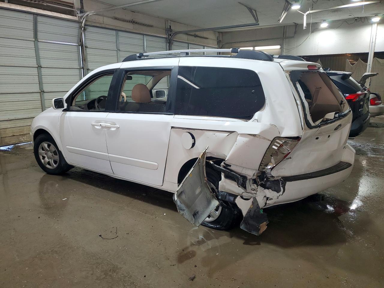 Kia Sedona Lx
