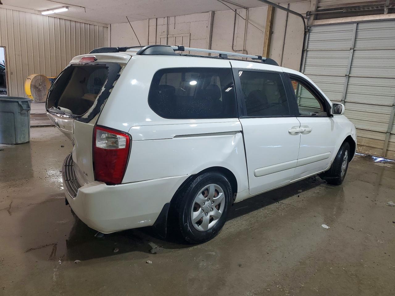 Kia Sedona Lx