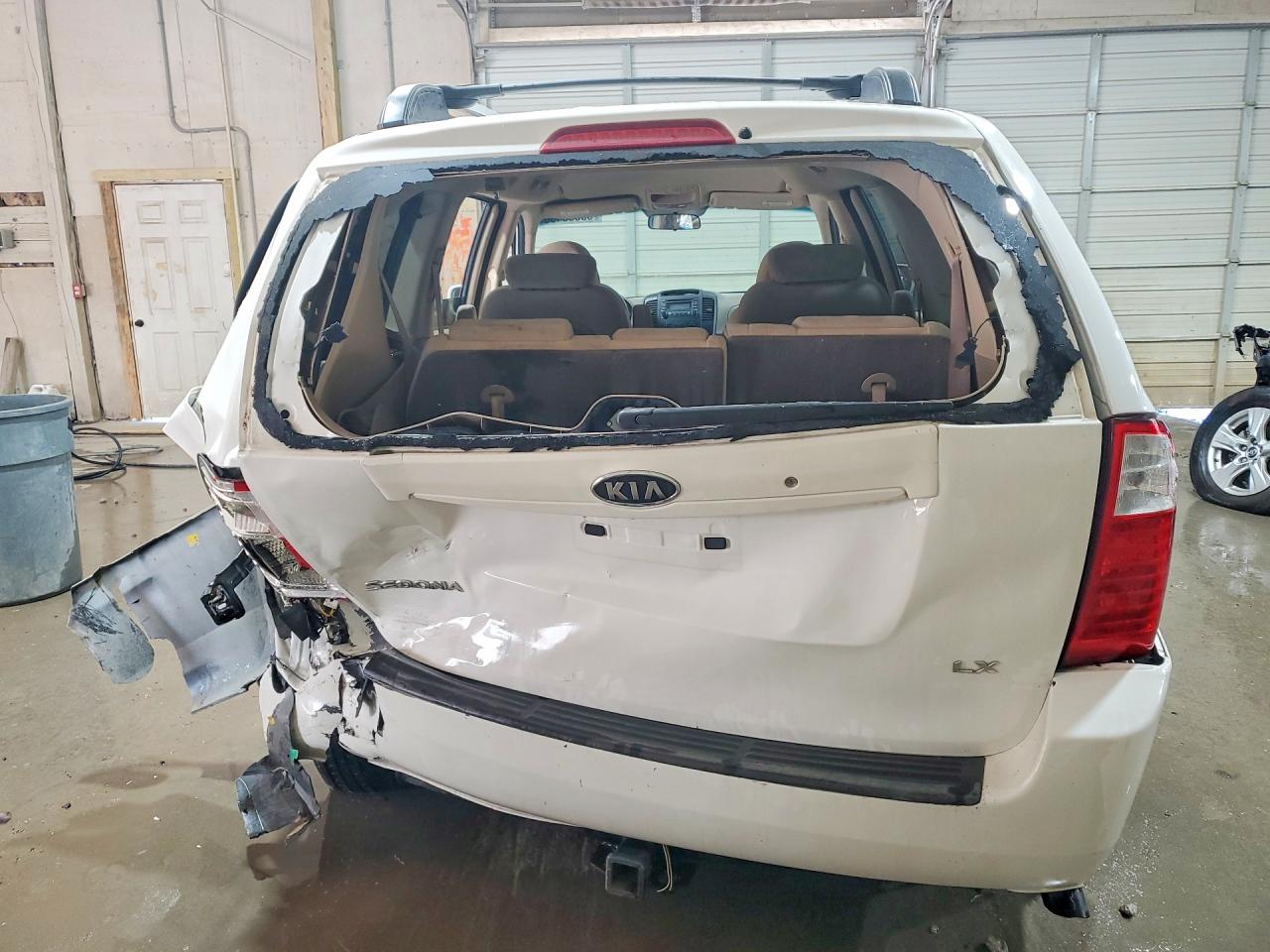 Kia Sedona Lx