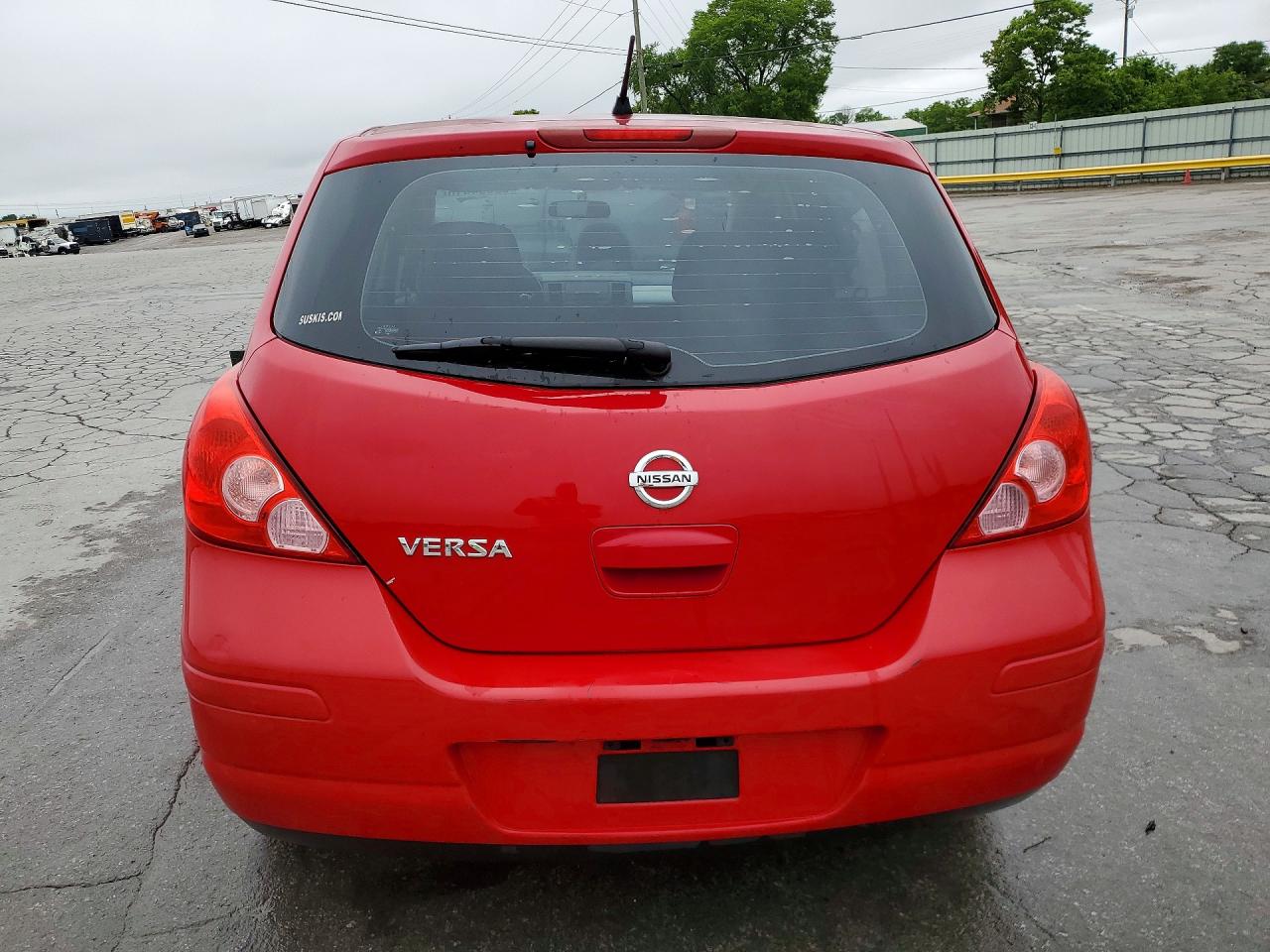 Nissan Versa 1.8 S