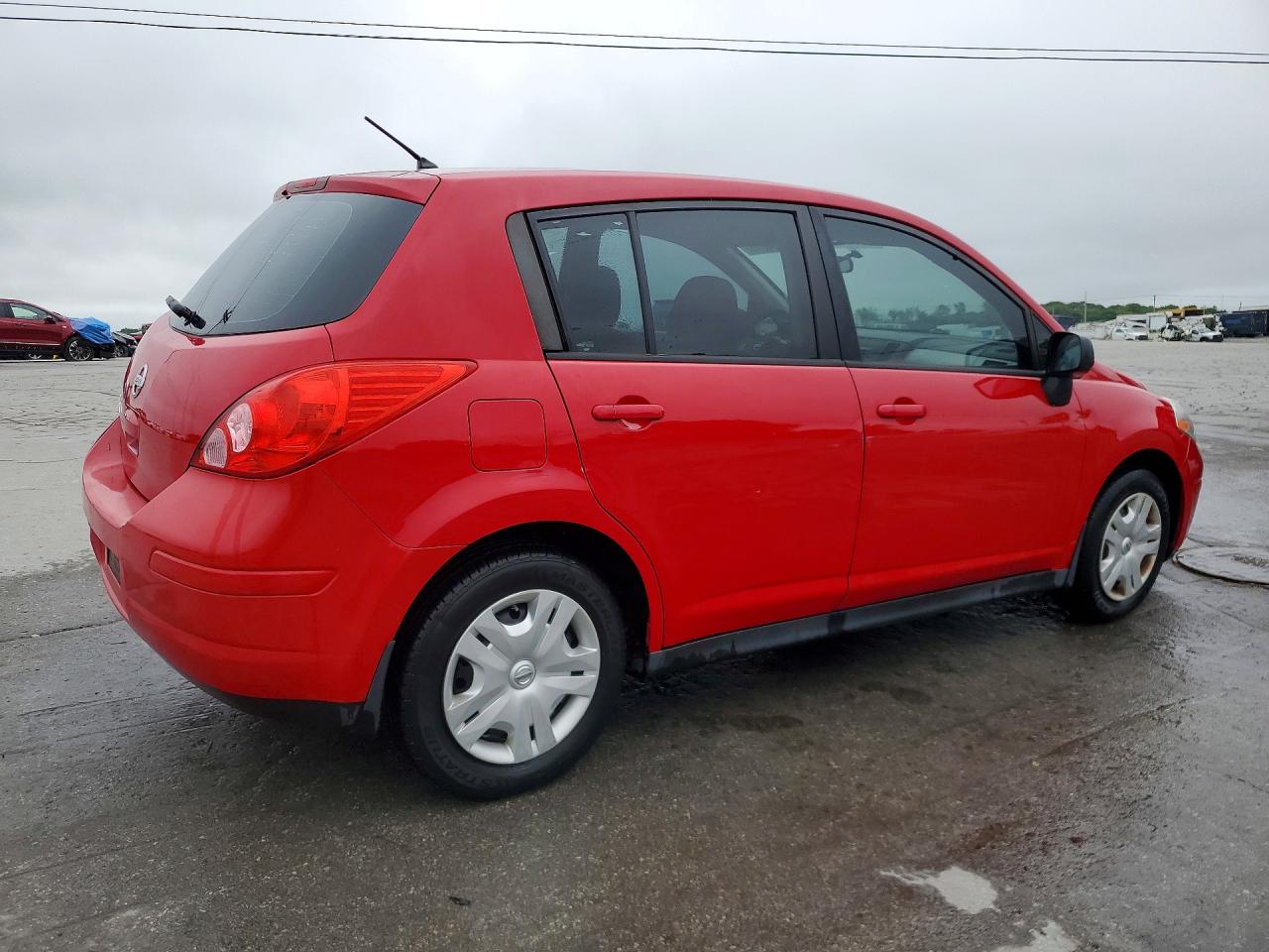 Nissan Versa 1.8 S