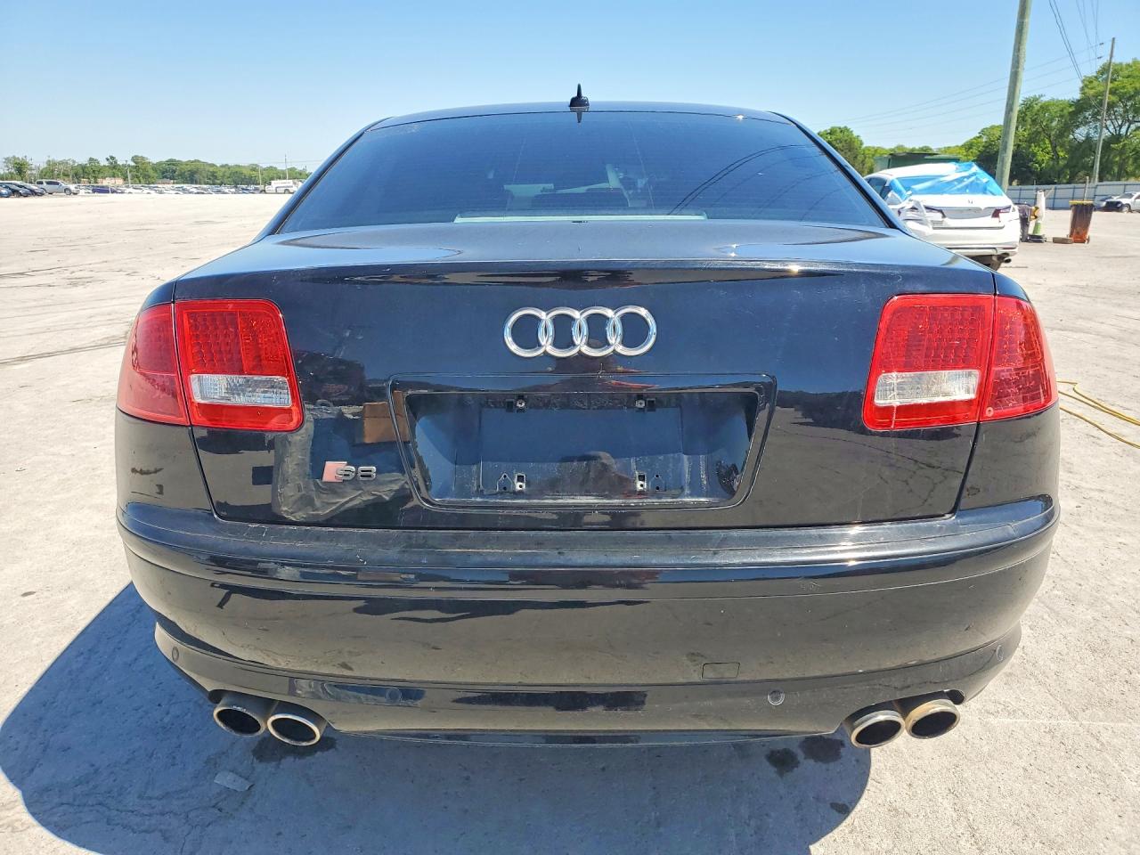 Audi S8 Quattro