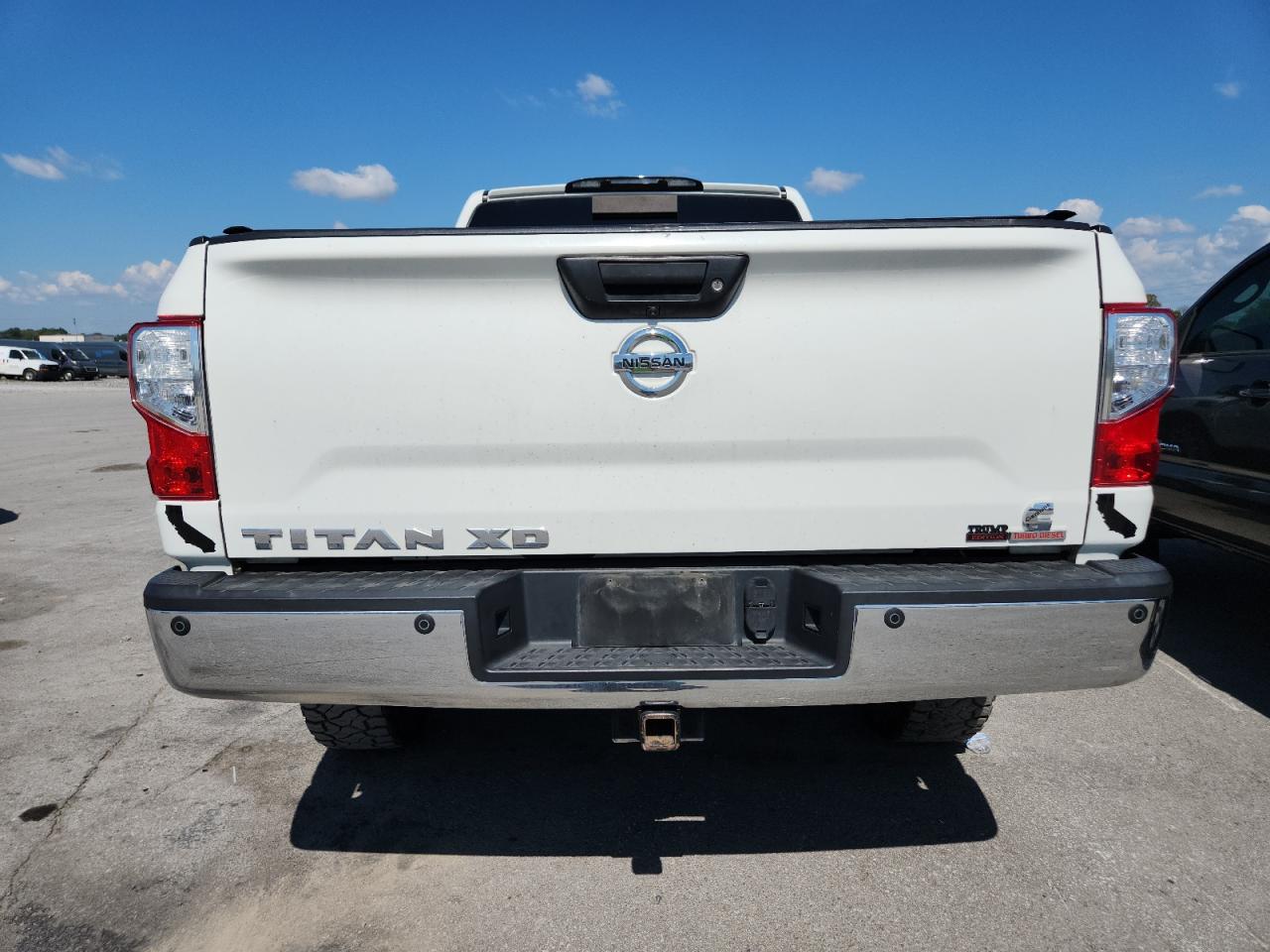 Nissan Titan Sl