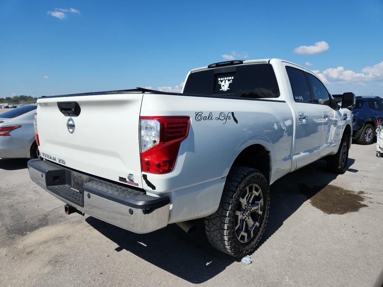 Nissan Titan Sl