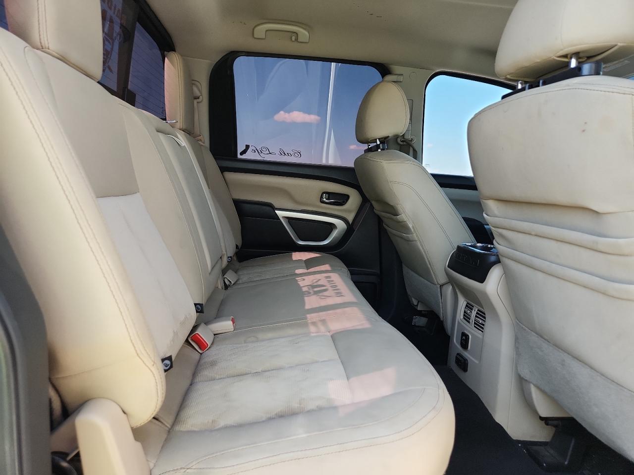 Nissan Titan Sl