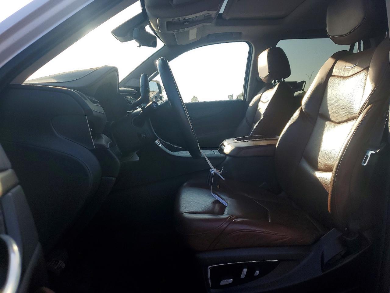 Cadillac Escalade Luxury