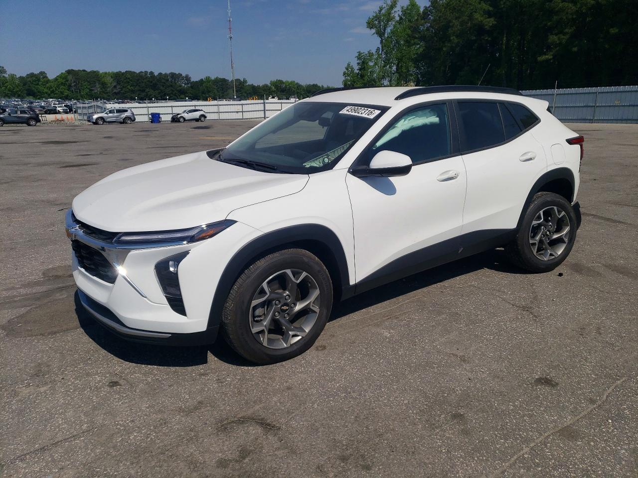 Salvage Chevrolet Trax Image