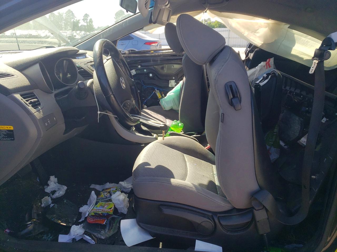Hyundai ELANTRA Base