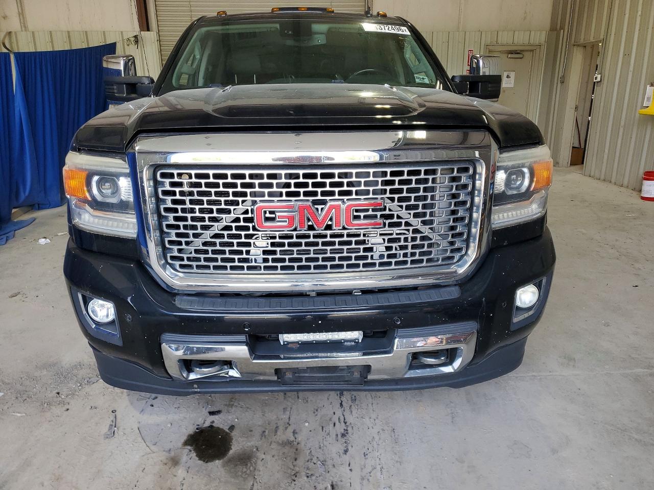 GMC Sierra K2500 Denali