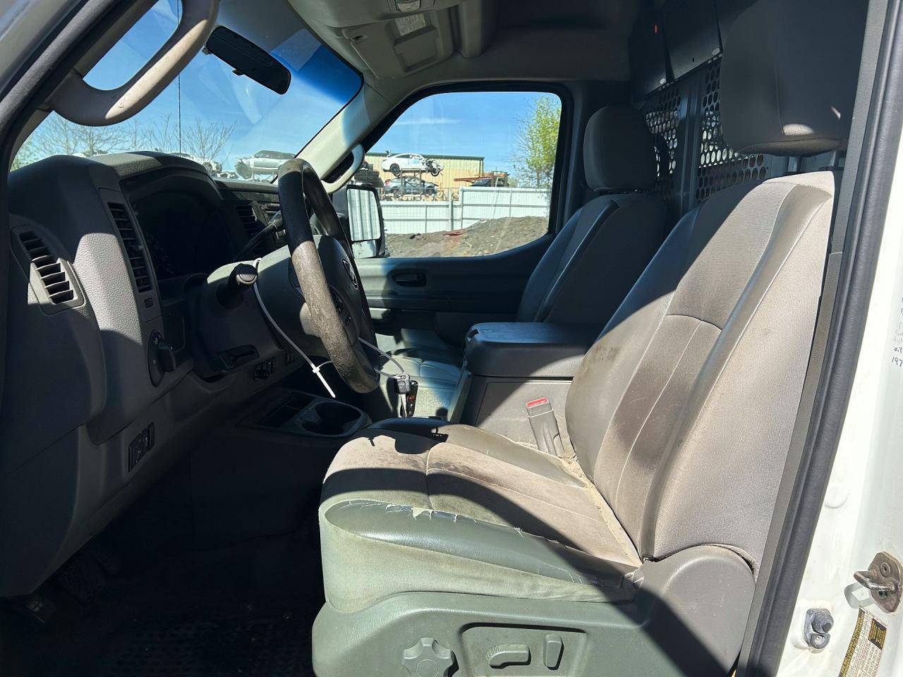 Nissan Nv 2500 Hd S
