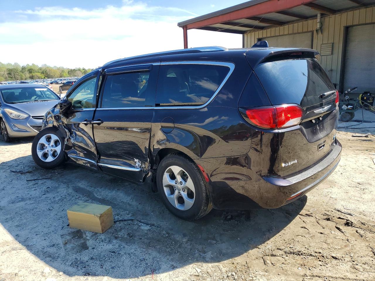 Chrysler Pacifica Hybrid Touring L