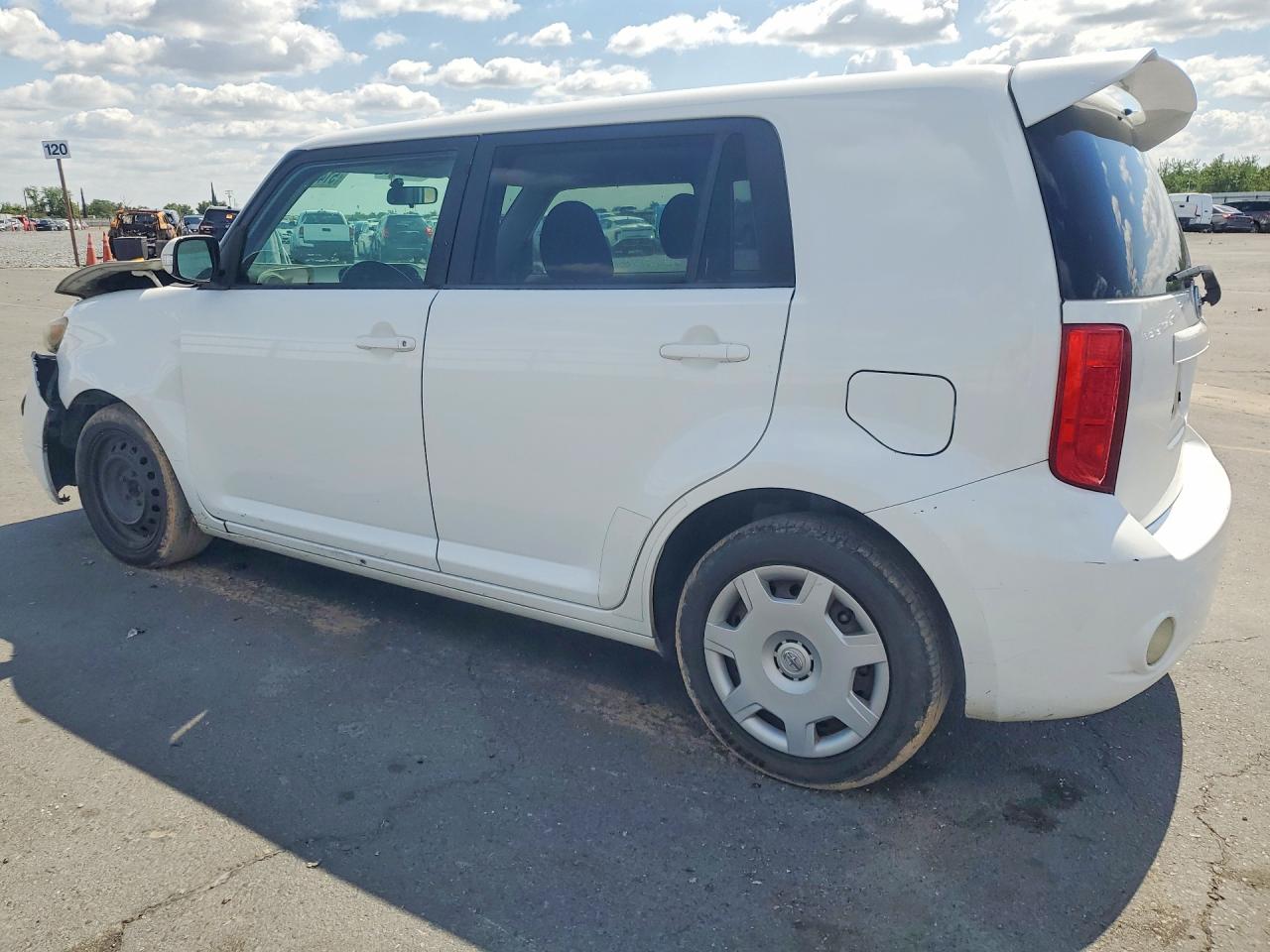 Toyota Scion Xb
