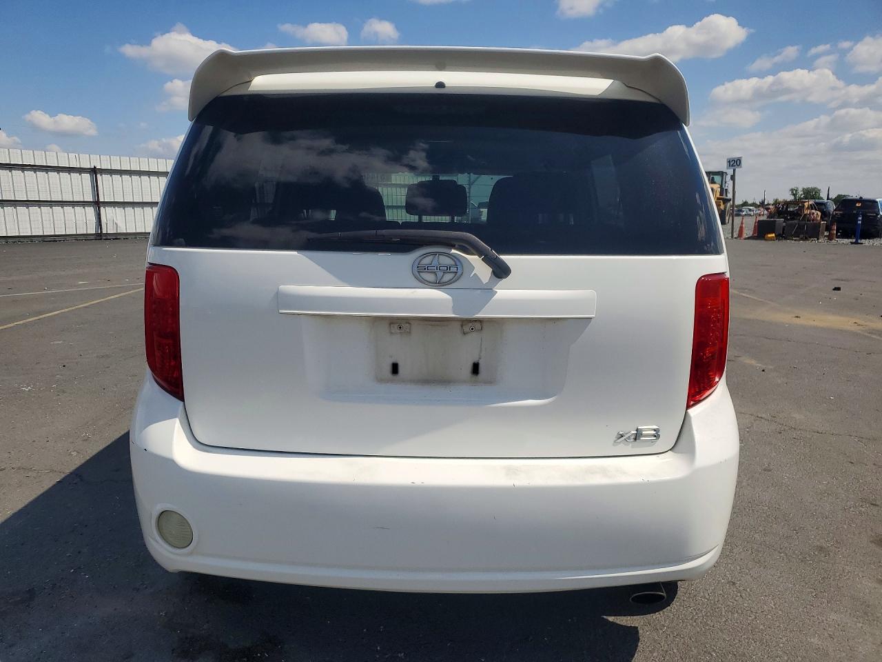Toyota Scion Xb