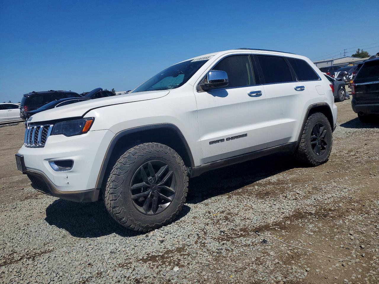 Salvage Jeep Grand Cherokee Image