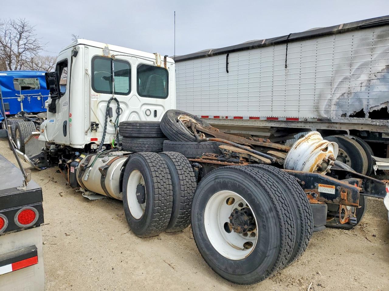 Freigliner Cascadia 125