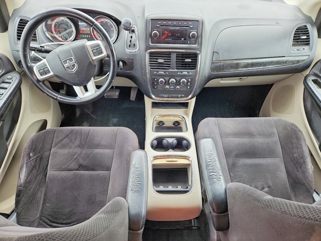 Dodge Caravan Sxt