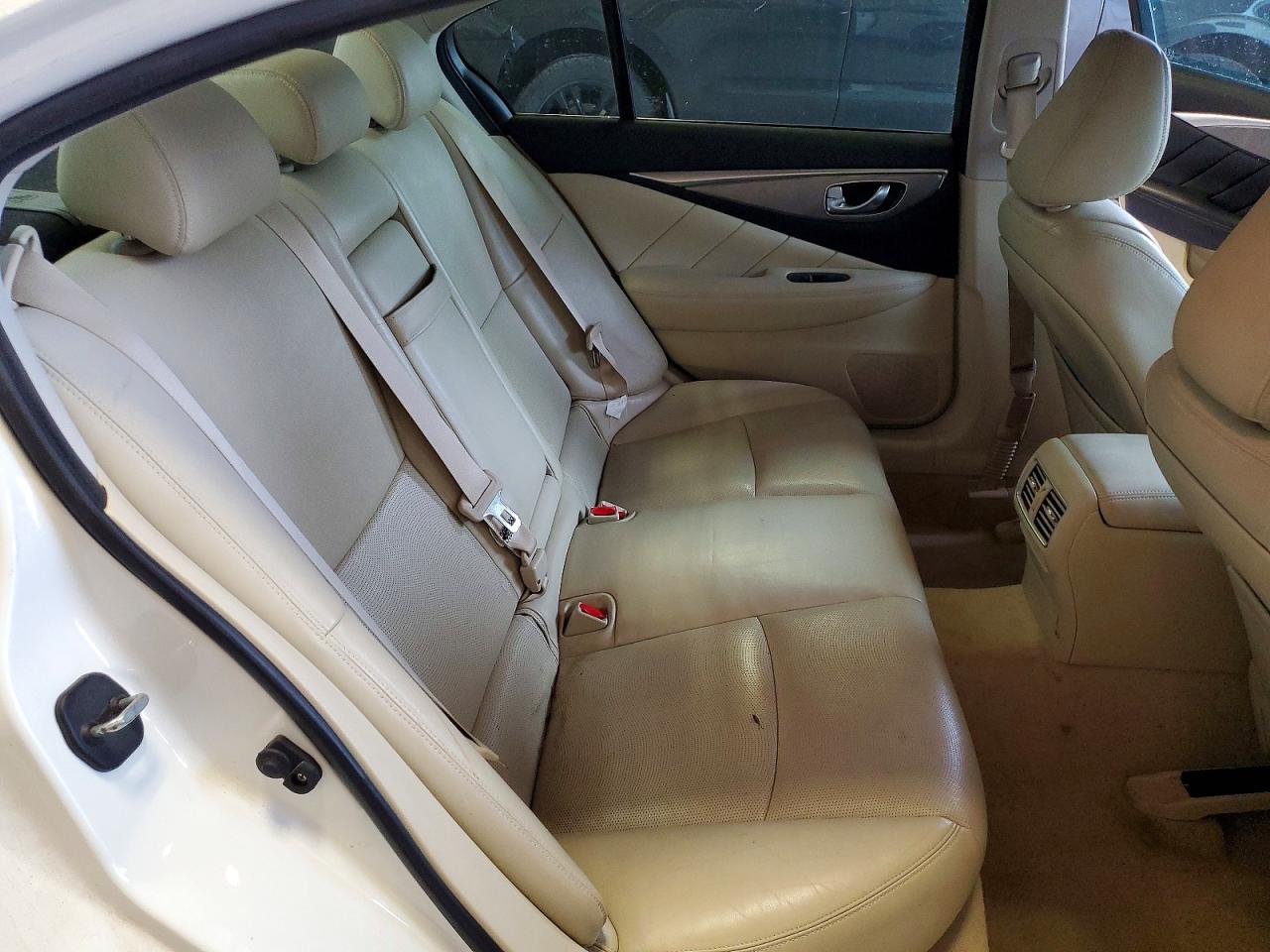 INFINITI Q50 2.0t Premium