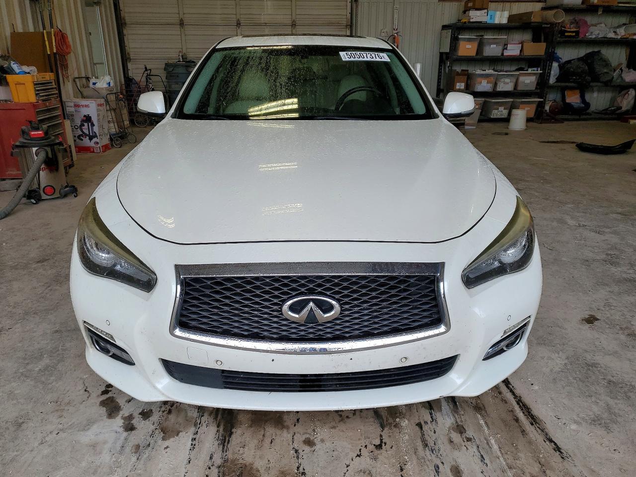 INFINITI Q50 2.0t Premium