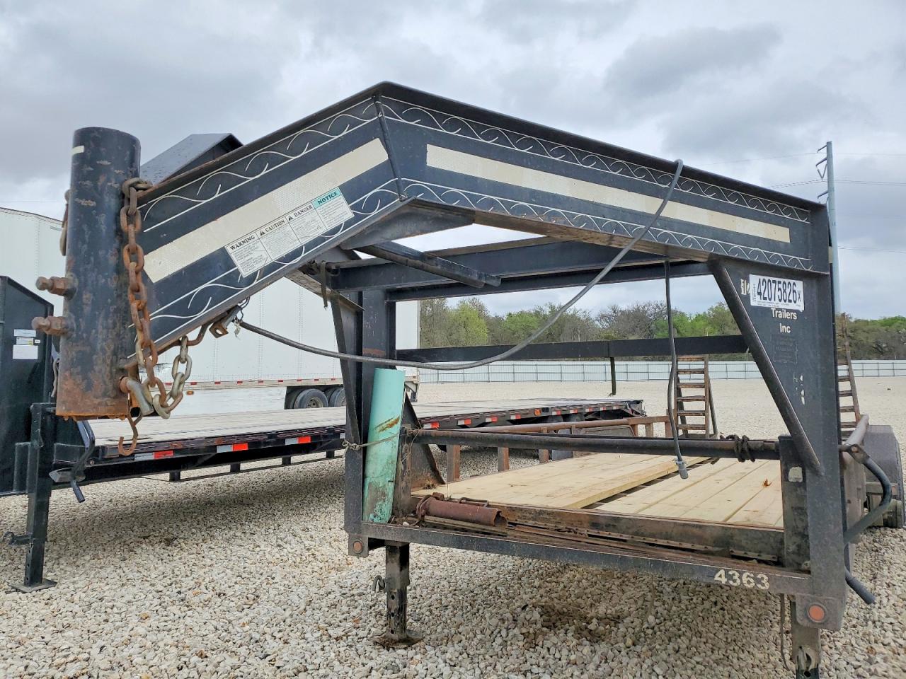 Lamar Trailers Other